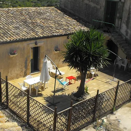 Agriturismoeloropizzuta Lido di Noto Room photo