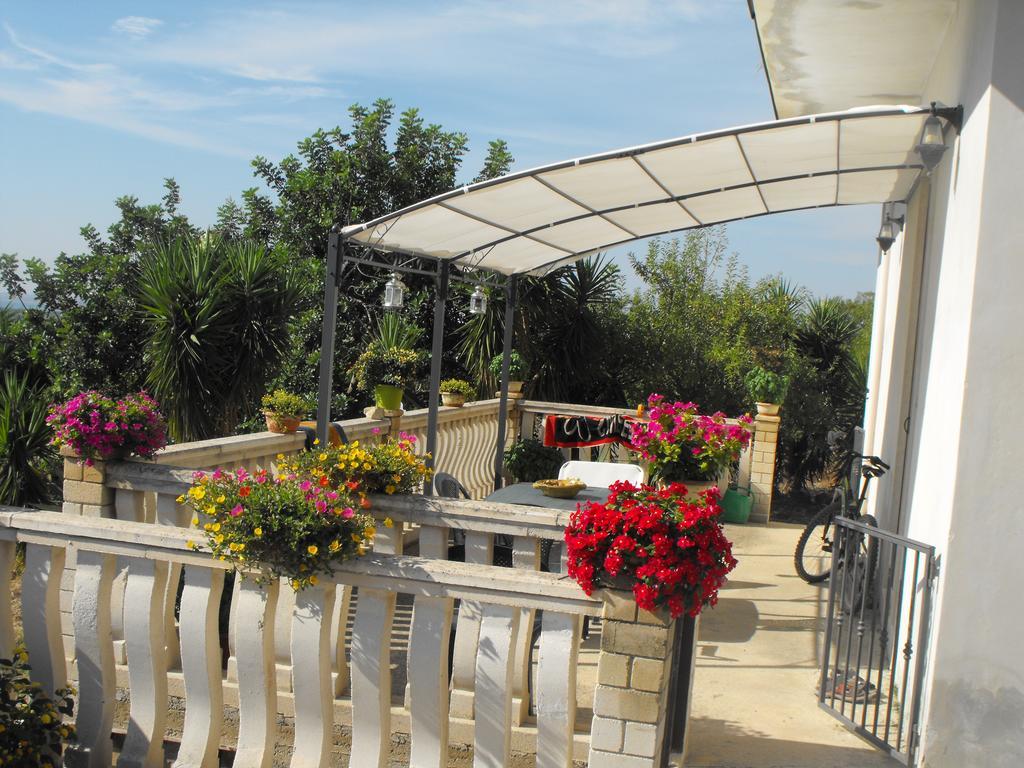 Agriturismoeloropizzuta * Lido di Noto